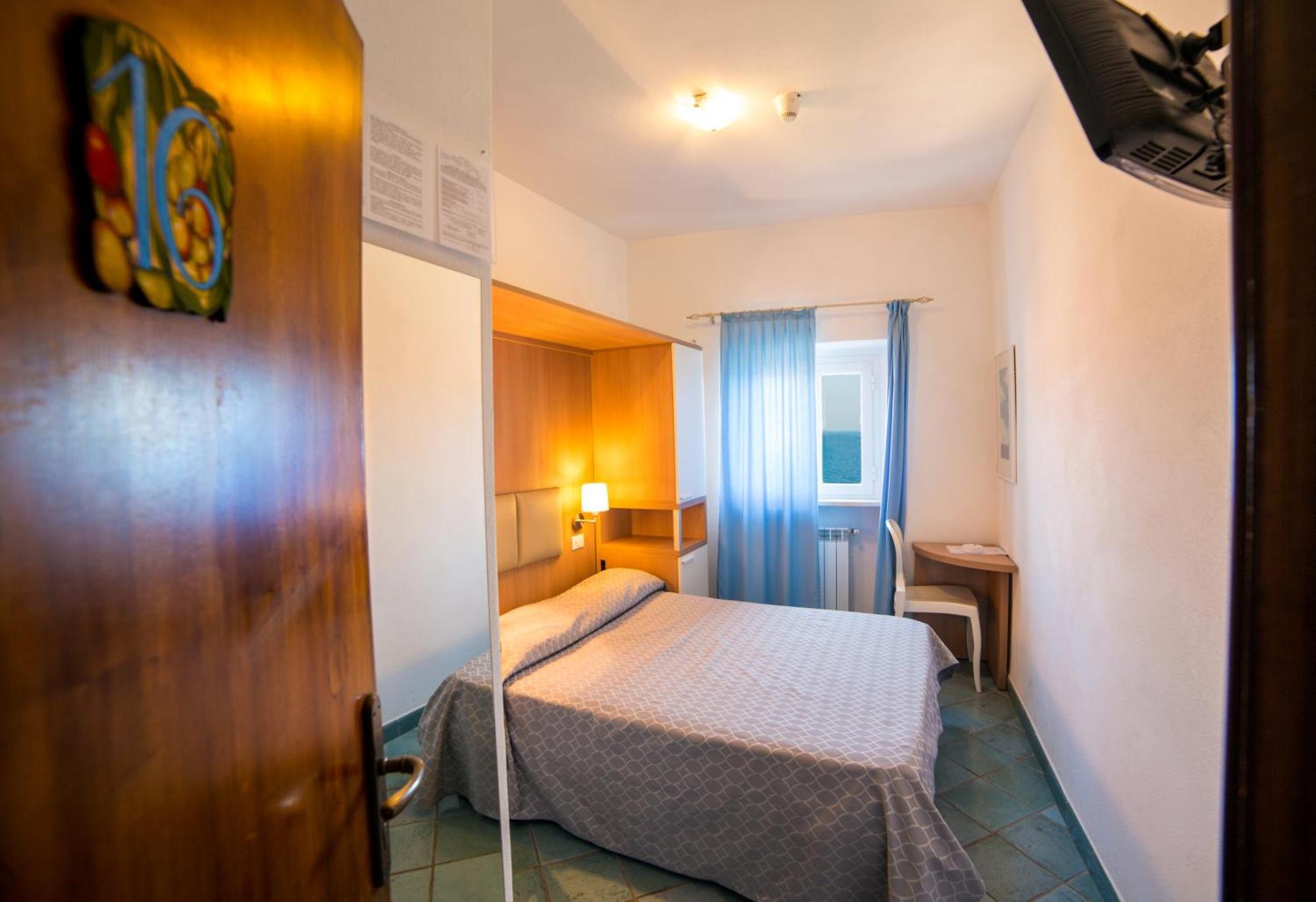 Hotel Saraceno Джильо-Порто Экстерьер фото